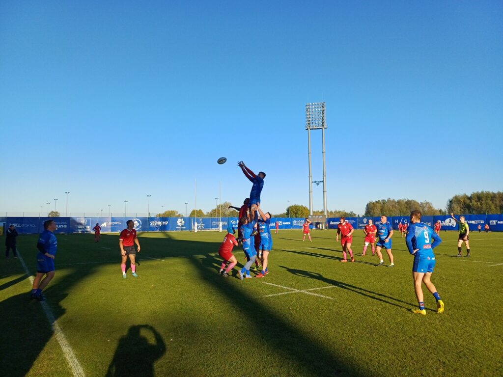 Akcja podczas meczu rugby